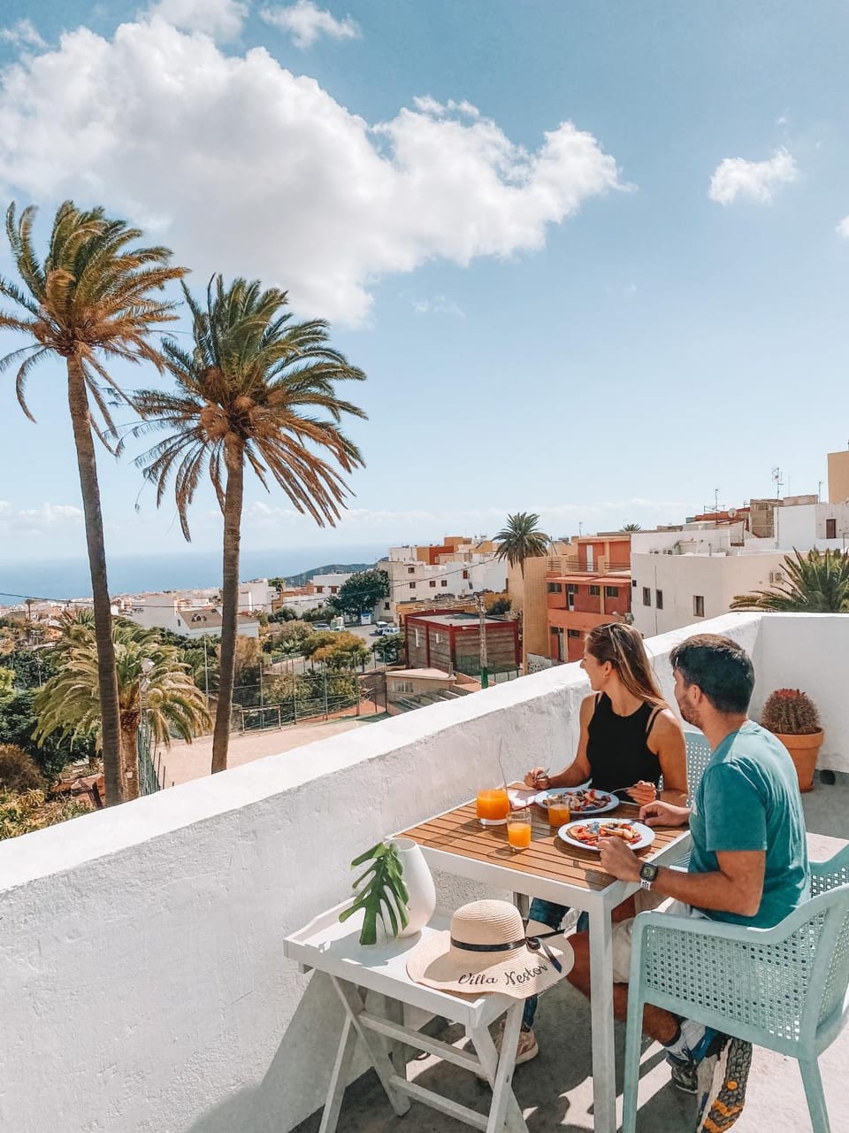 Property building, Breakfast