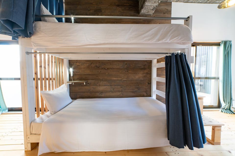 bunk bed