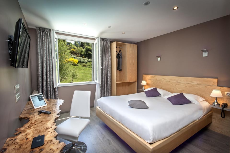 Day, Photo of the whole room