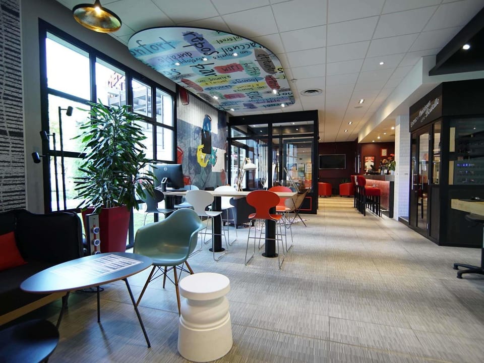 Lounge or bar