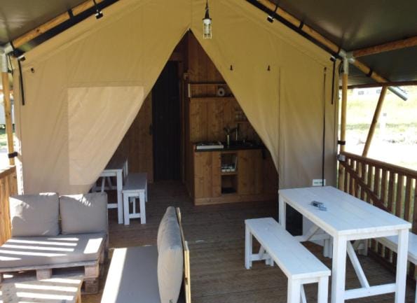 le Moulin de Cost Campground/ 
RV Resort in Buis-les-Baronnies