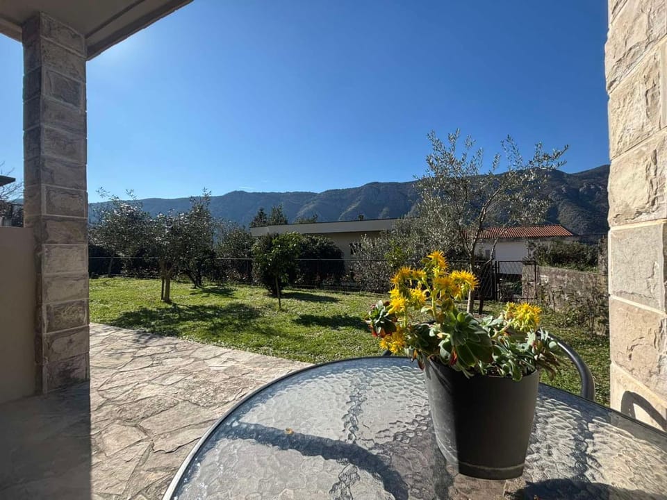 Property building, View (from property/room)