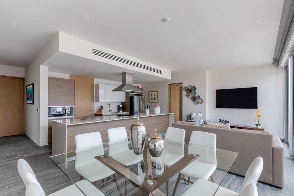 TV and multimedia, Living room, Dining area