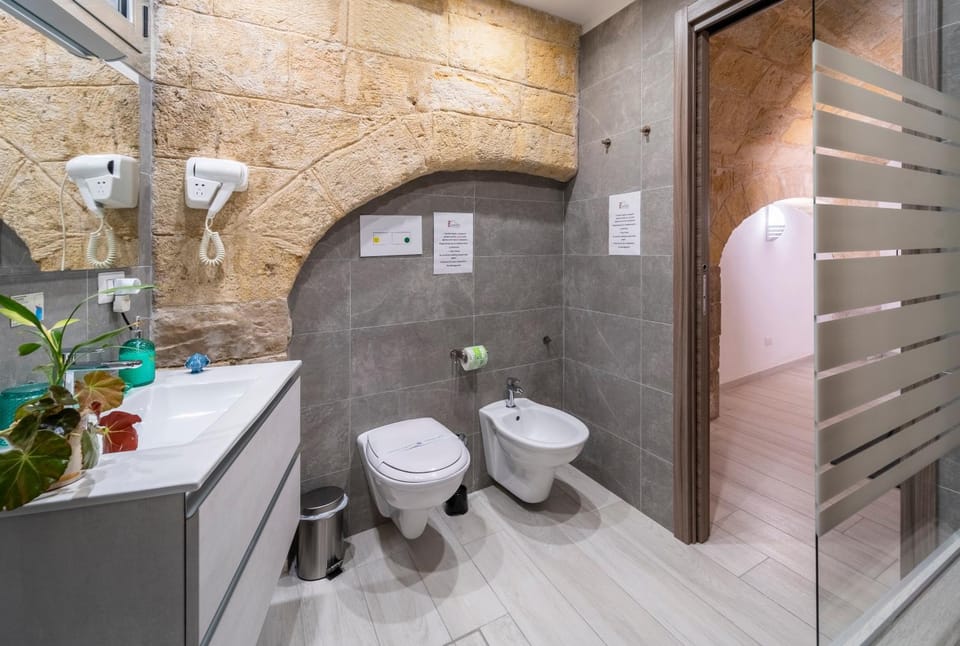 Toilet, Bathroom, bidet