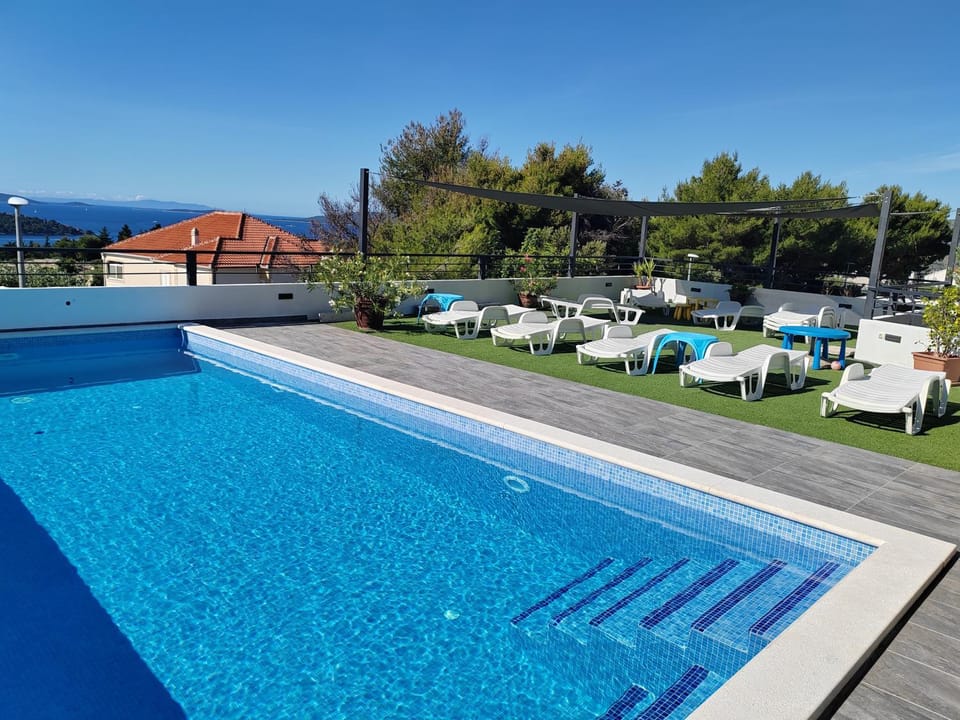 Villa Confido - Luxury 3BR Apartment with Private Pool near Trogir Apartment in Šibenik-Knin County, Croatia