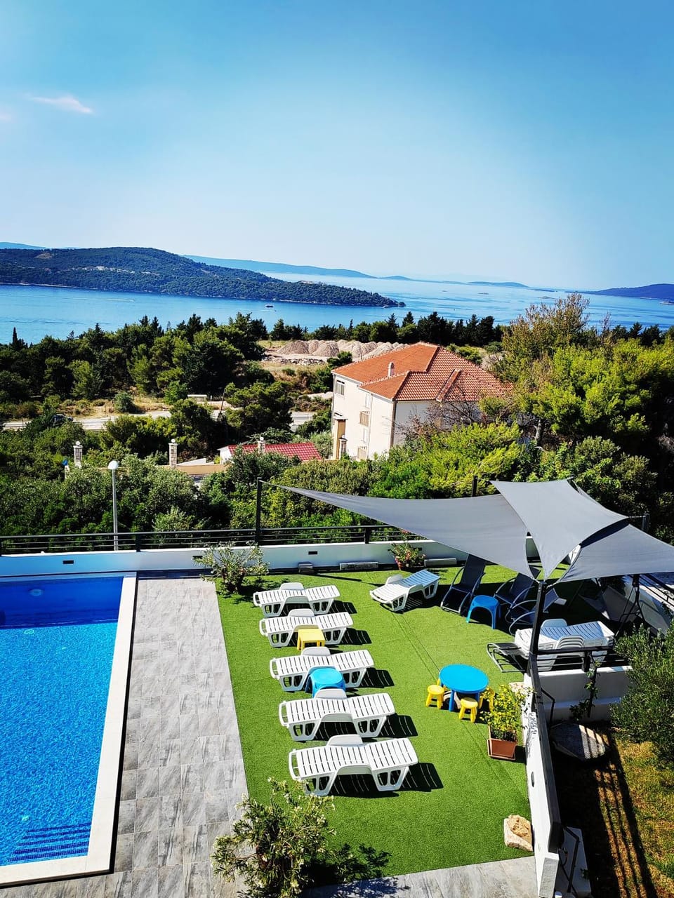 Villa Confido - Luxury 3BR Apartment with Private Pool near Trogir Apartment in Šibenik-Knin County, Croatia