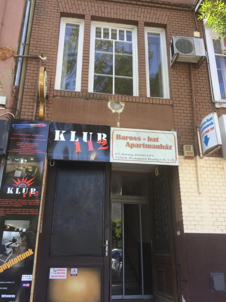 Facade/entrance