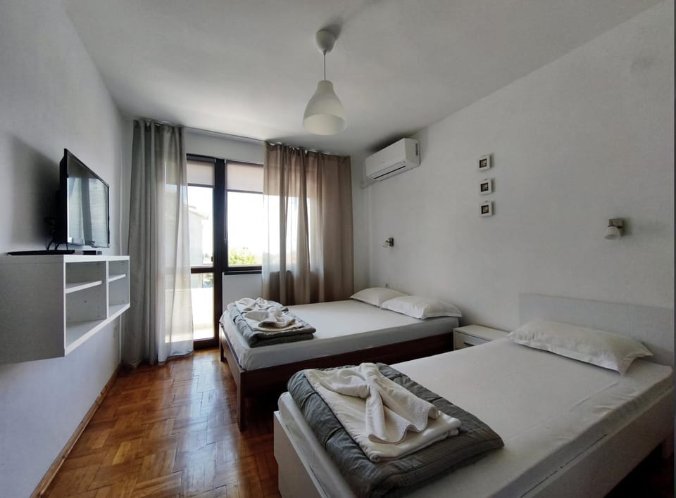 Floor plan, internet