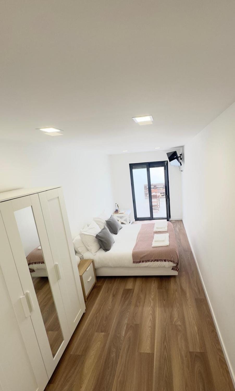 Bed, Bedroom, wardrobe