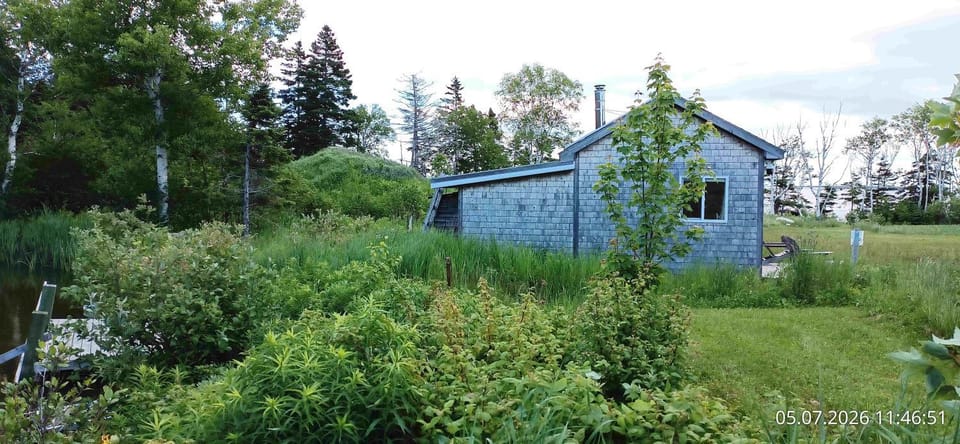 Property building, Garden view, Lake view, Sea view