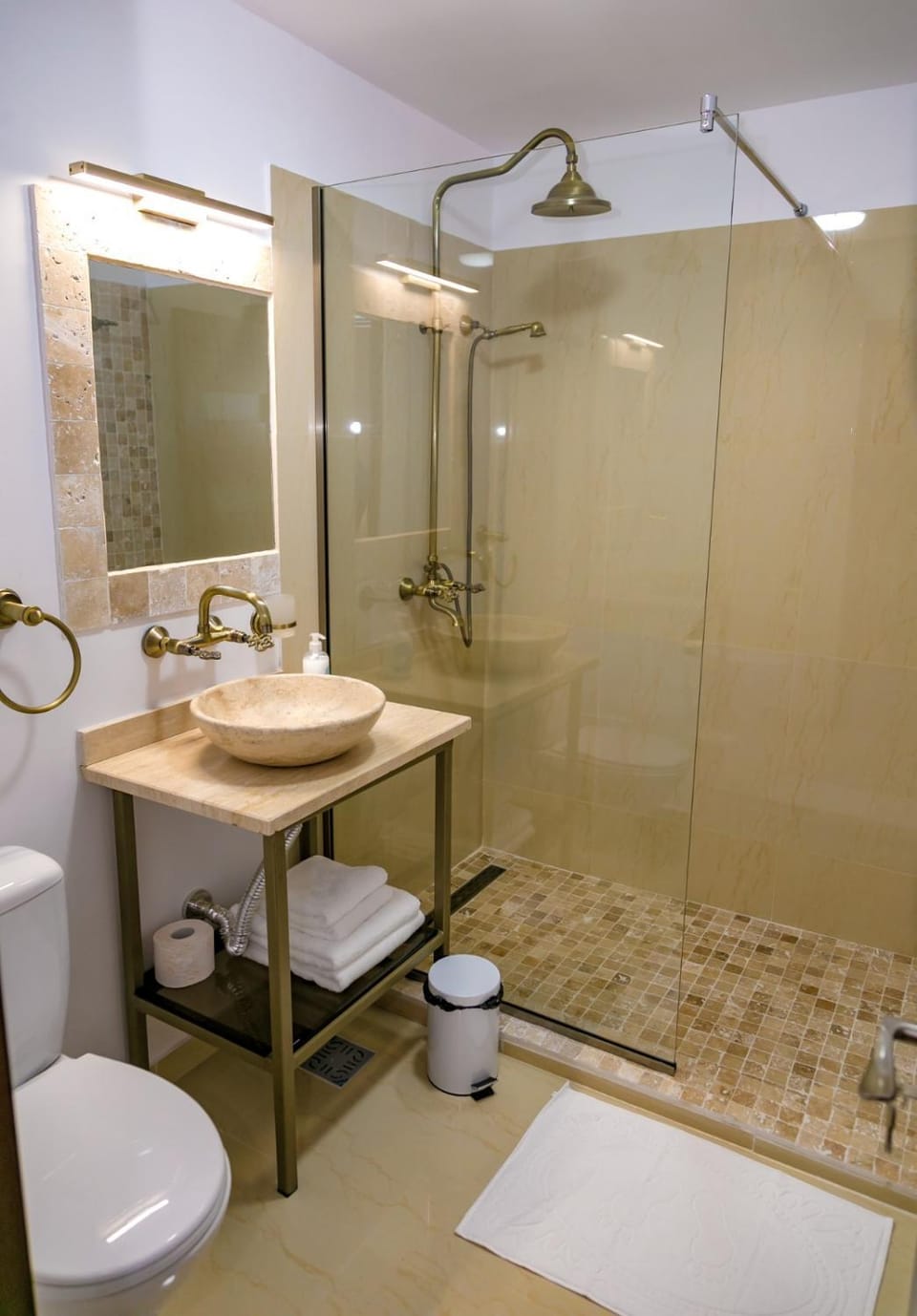 Summer Villa Bed and Breakfast in Dobrich Province, Bulgaria