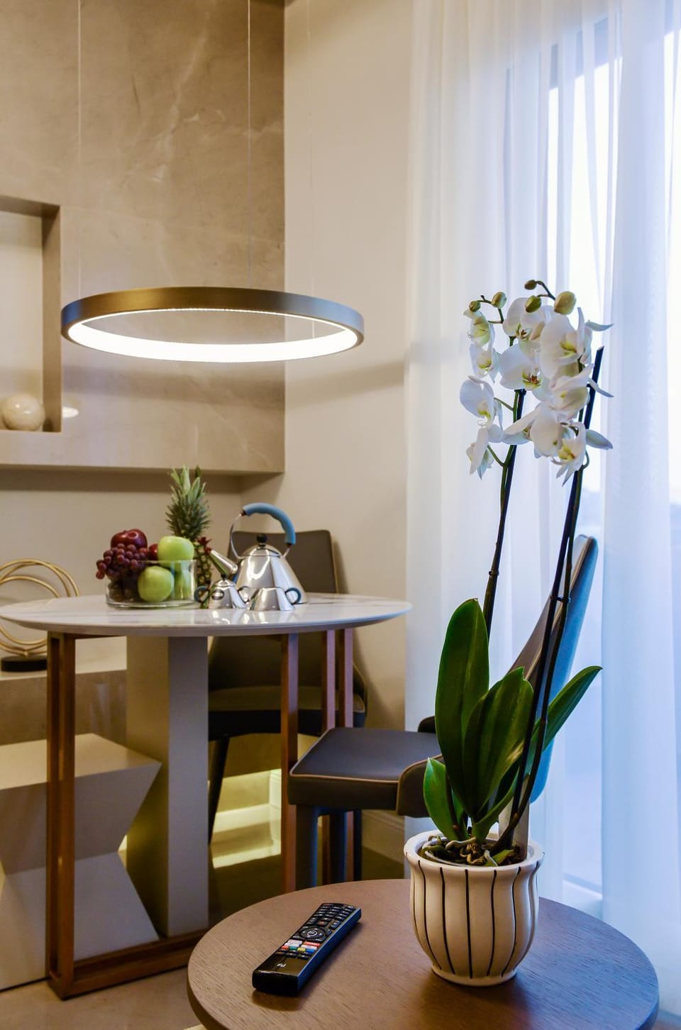 Dining area, Food