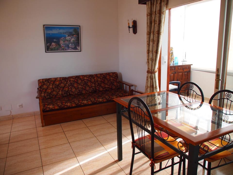 Miramar 31C Apartment in Roses