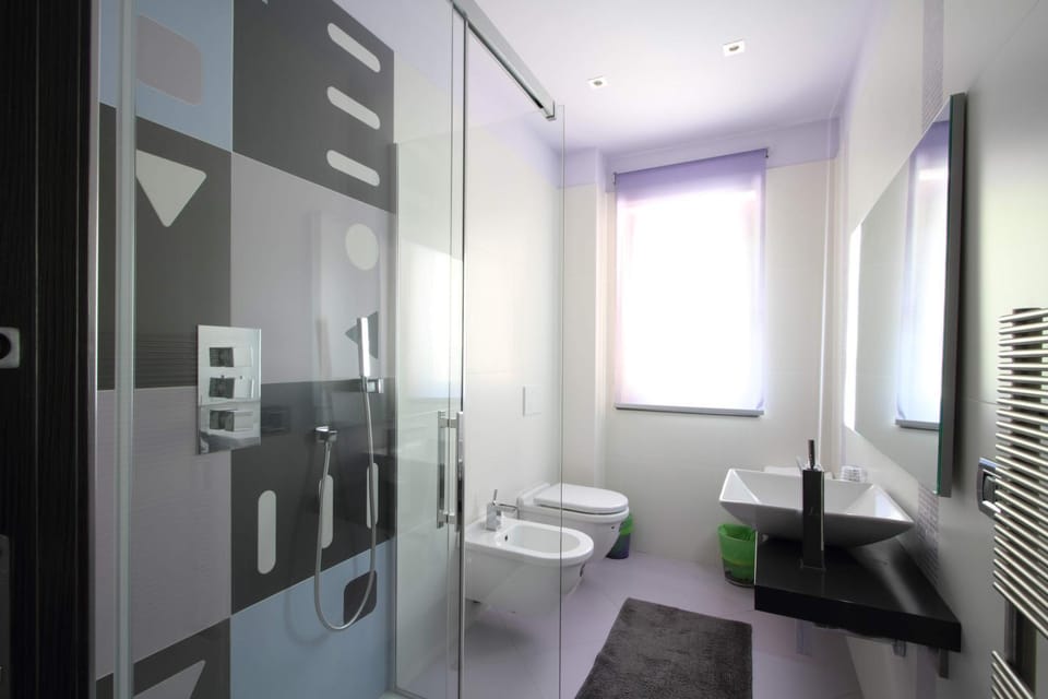 Shower, Bathroom, bidet