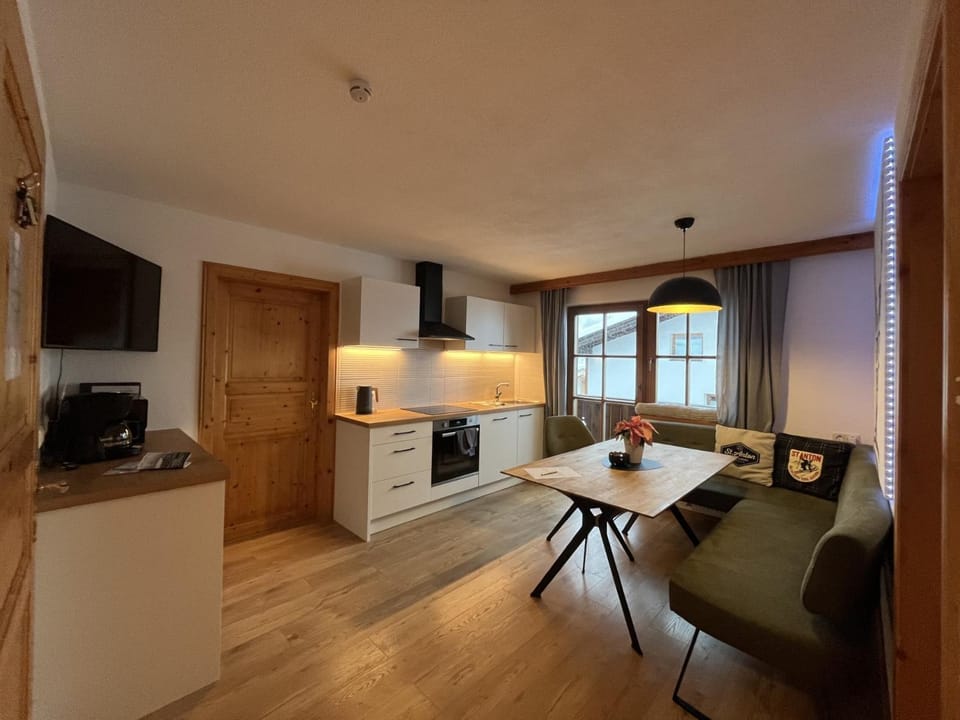 Kitchen or kitchenette, Living room, Dining area, kitchen