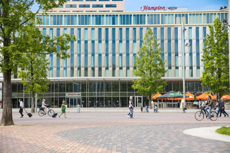 Property building, Facade/entrance