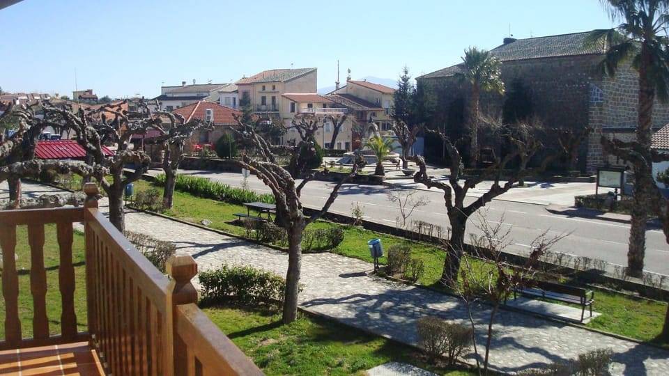 Facade/entrance, Neighbourhood, Children play ground, Balcony/Terrace, City view, Street view