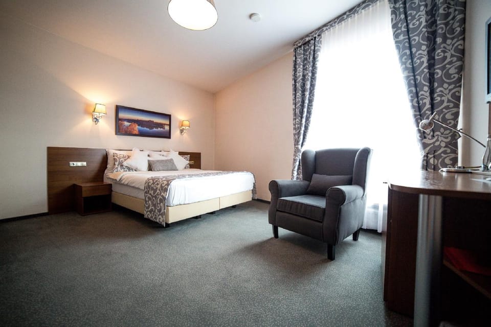 Bed, Photo of the whole room
