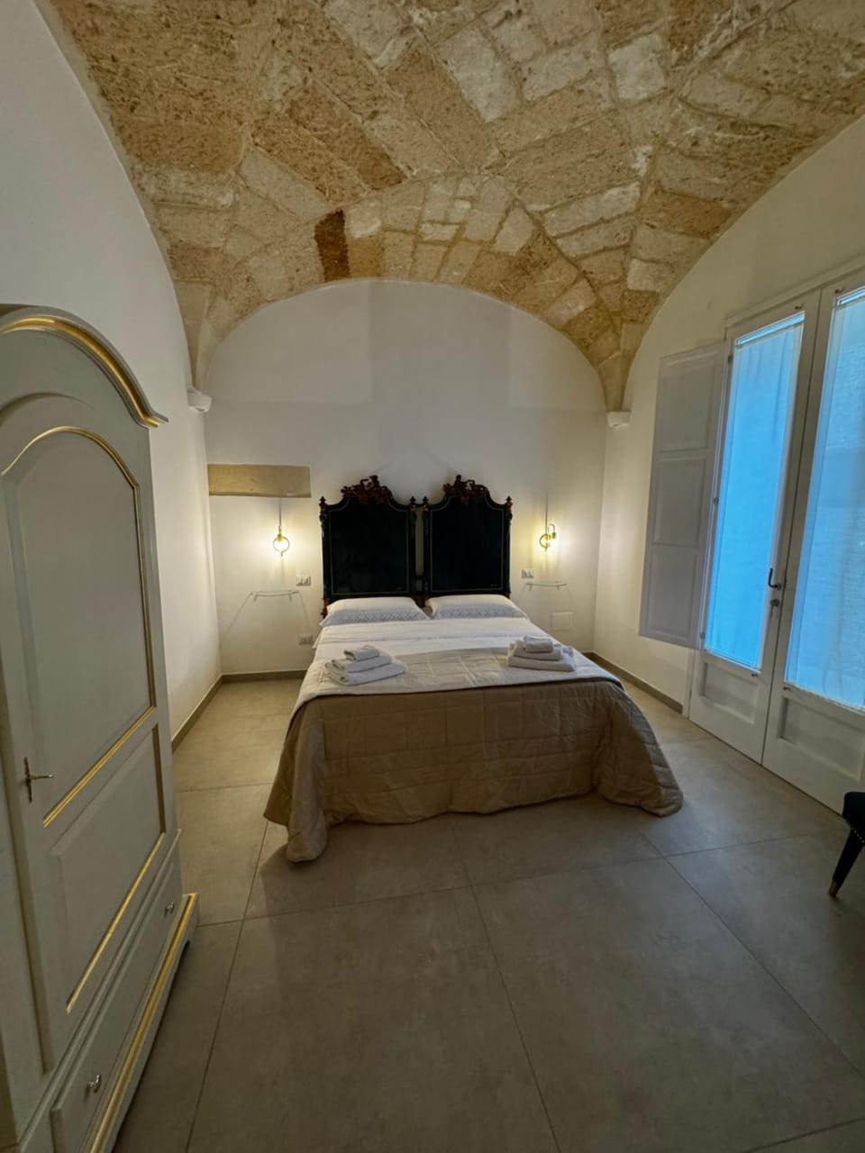 Bed, Bedroom, wardrobe