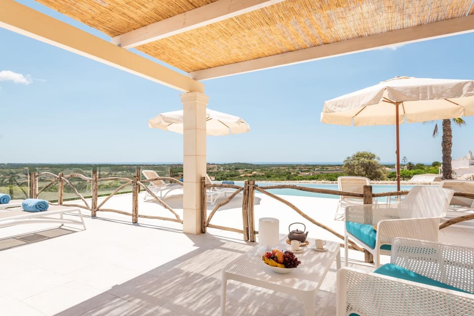 Balcony/Terrace, Pool view, Sea view