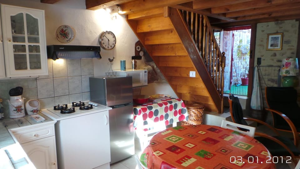 la petite fontaine House in Nouvelle-Aquitaine