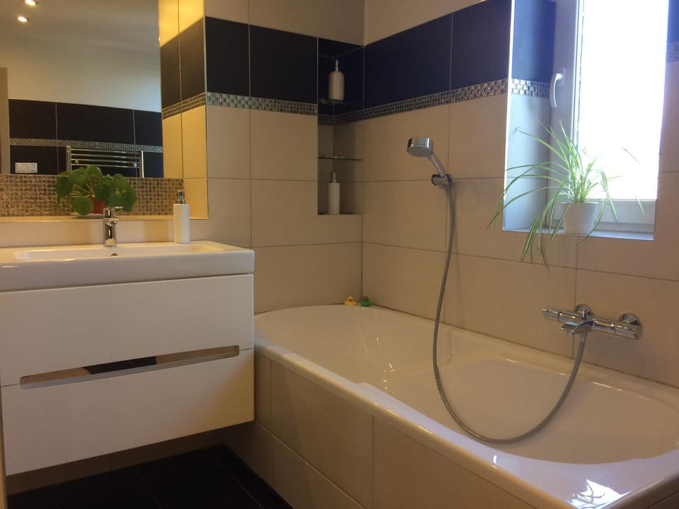 Bathroom, Bath