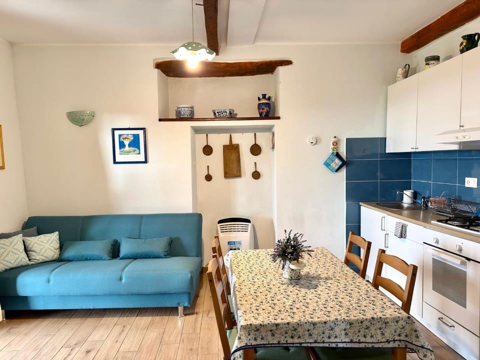 La Peonia casa vacanze in montagna prato verde panorama stupendo Sardegna Apartment in Sardinia