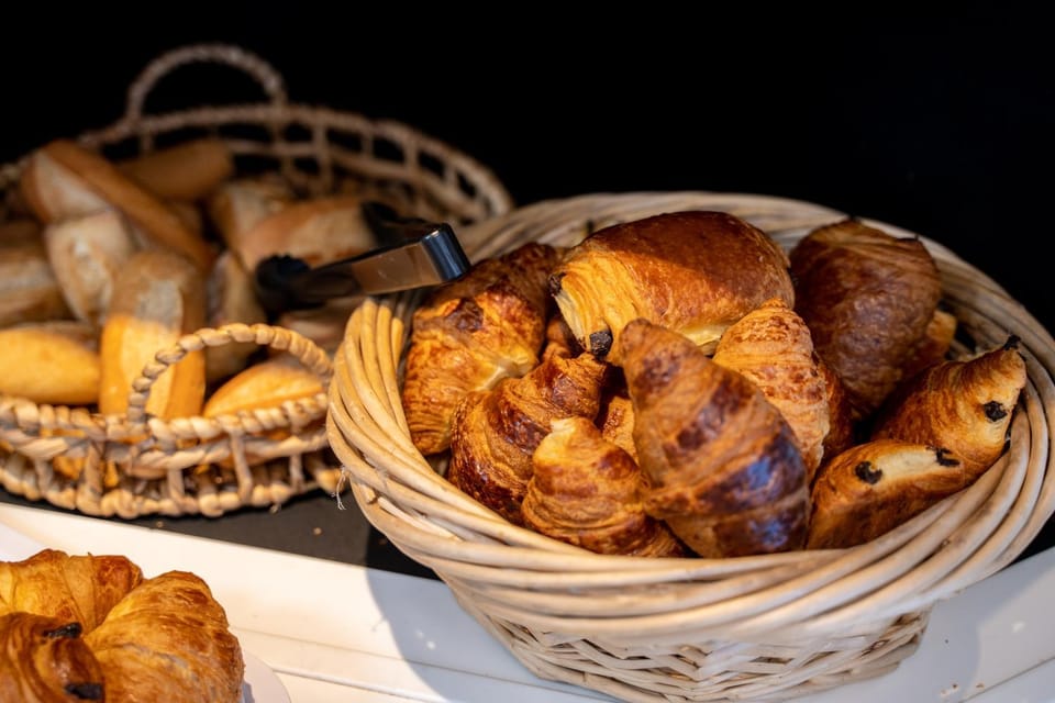 Food and drinks, Food, Breakfast, Continental breakfast, Buffet breakfast
