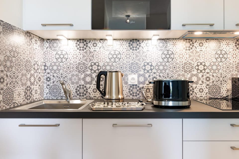 Coffee/tea facilities, Kitchen or kitchenette