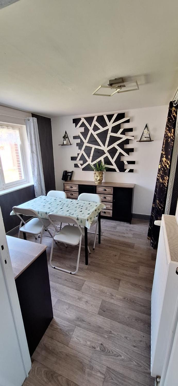 Le White Garden Apartment in De Panne