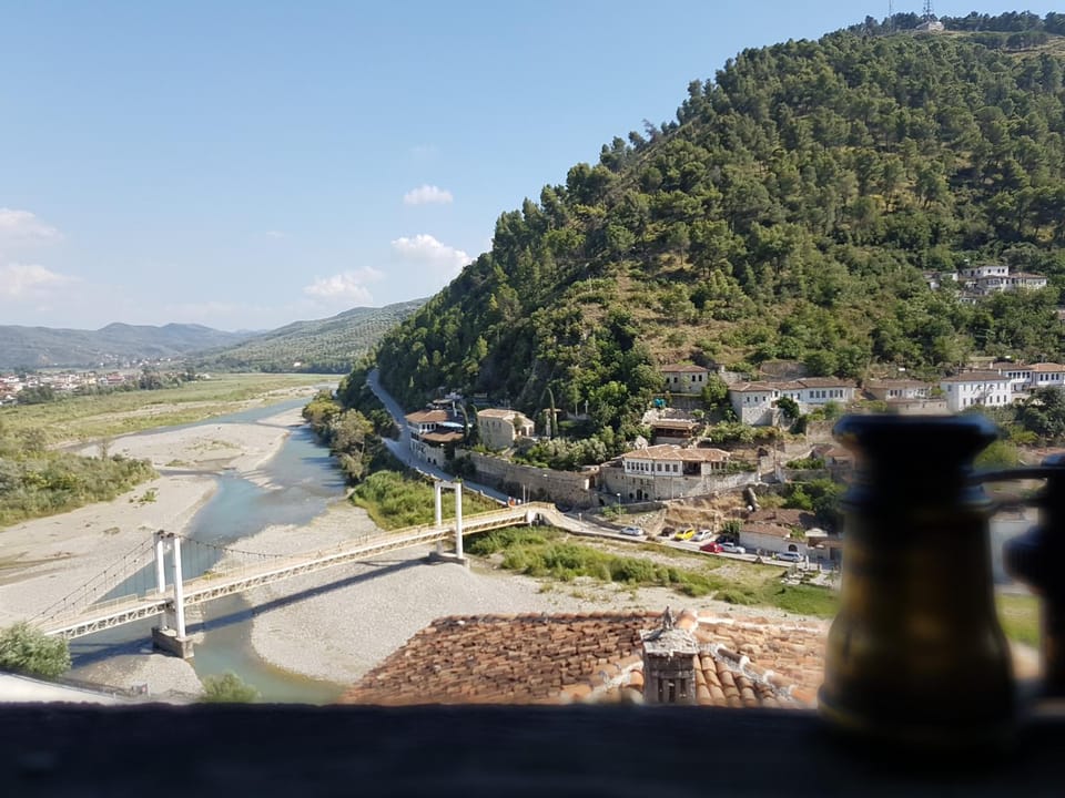 View (from property/room), City view, Mountain view, River view, Street view, Quiet street view