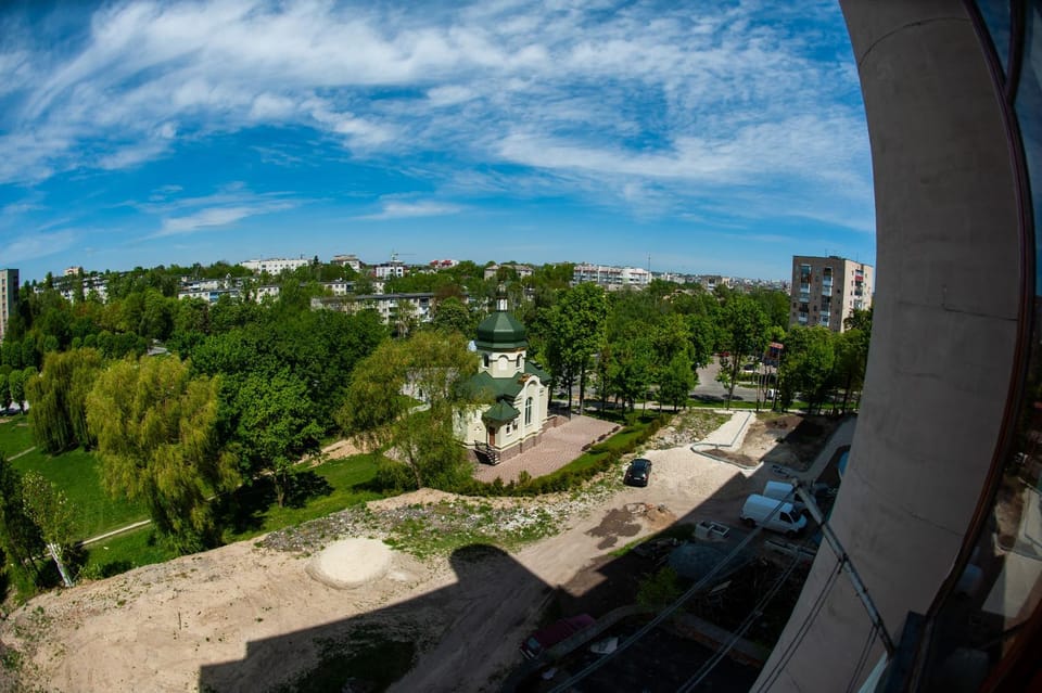 1-к Подобово біля Педуніверситету, до центру до 10 хв Apartment in Ukraine