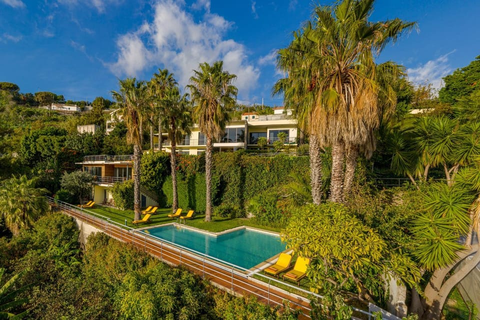 Property building, Garden view, Swimming pool