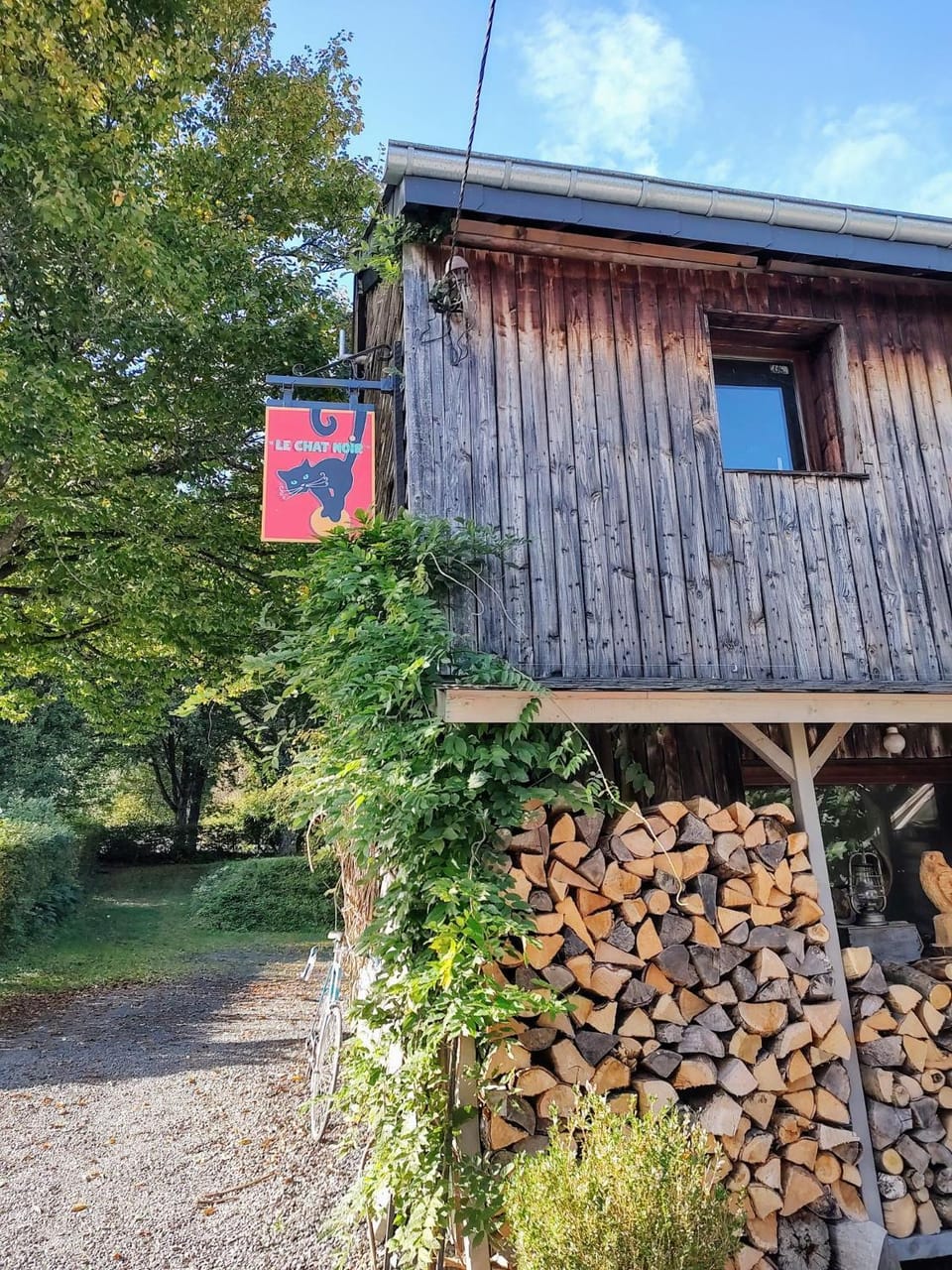 B&B La Belle Histoire Laforêt Bed and Breakfast in Wallonia, Belgium