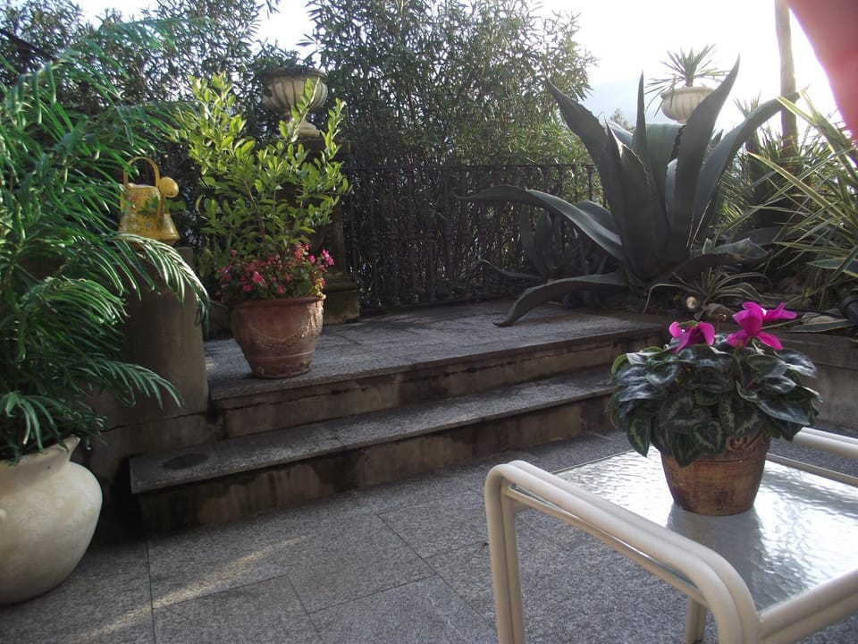 Garden view, Lake view