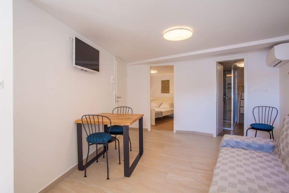 Apartmani Kraj mora Apartment in Cres