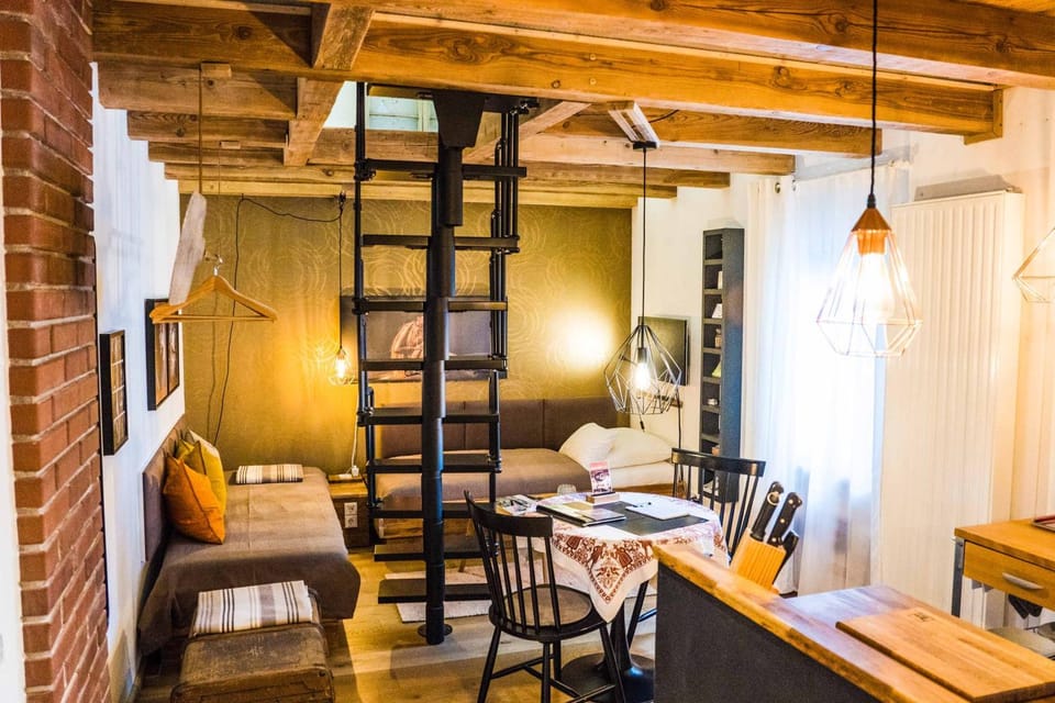Kitchen or kitchenette, Photo of the whole room, Seating area, Dining area