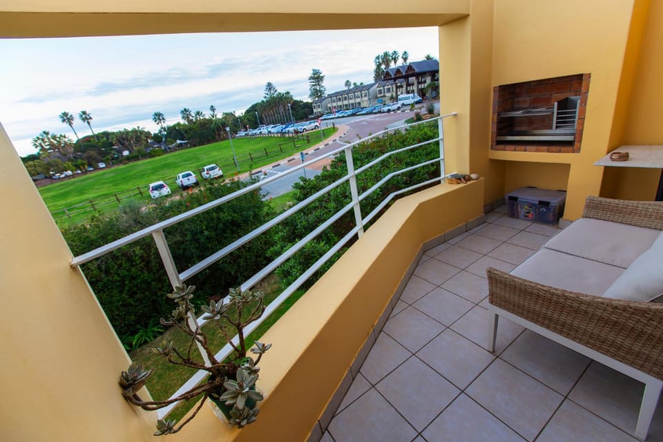 Patio, BBQ facilities, Balcony/Terrace, Seating area, Dining area, Garden view, Lake view, Landmark view, River view, Sea view, Street view