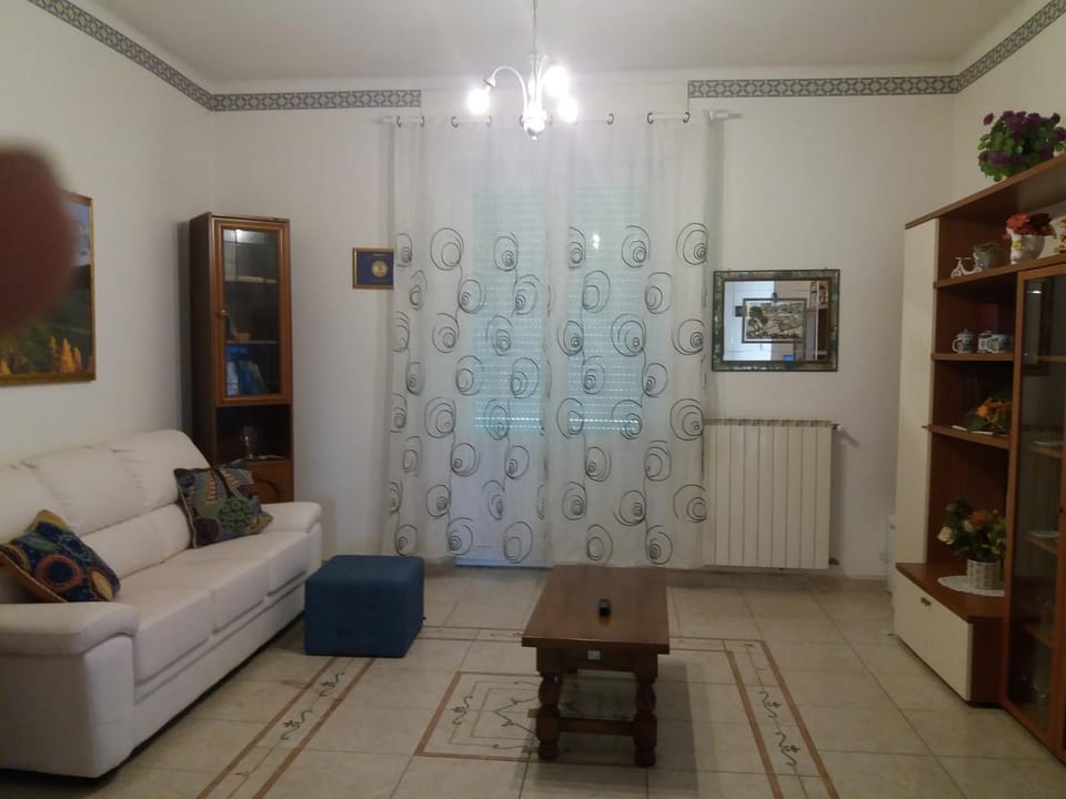 Property building, Restaurant/places to eat, Swimming pool