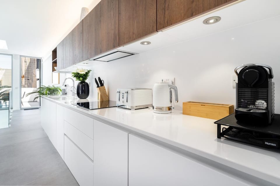 Coffee/tea facilities, Kitchen or kitchenette