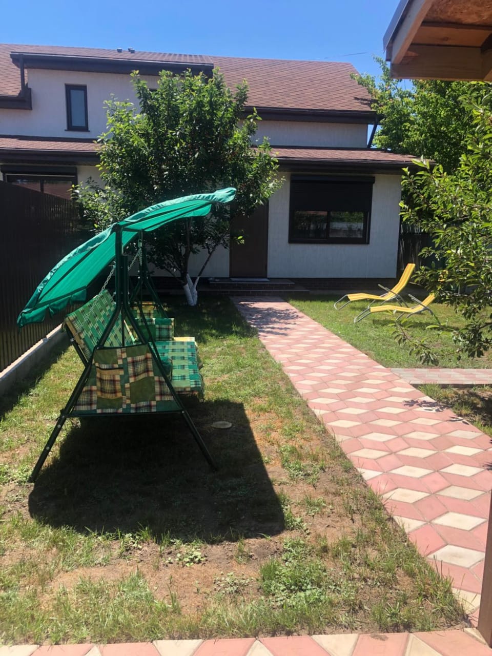 Property building, Day, Garden, Inner courtyard view