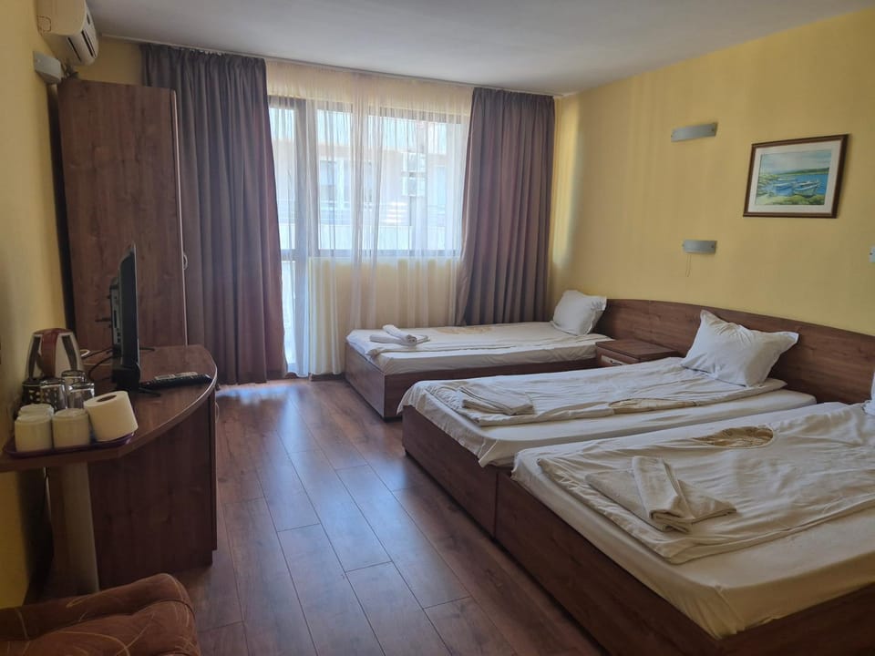 Vladimirov Guest House Bed and Breakfast in Burgas Province