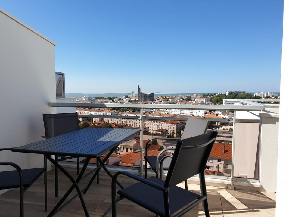 Balcony/Terrace, Balcony/Terrace, Sea view