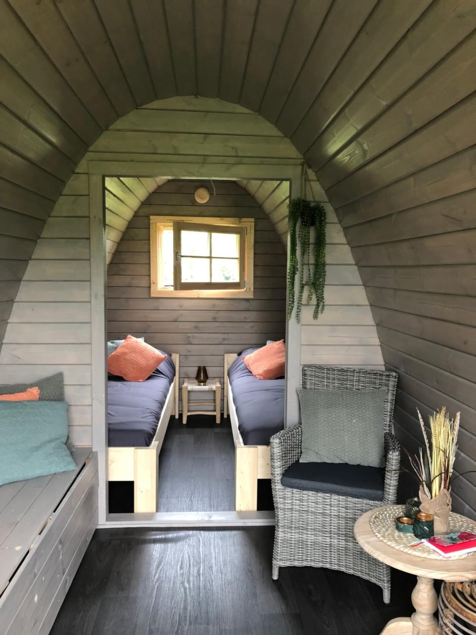 Photo of the whole room, Seating area, Bedroom