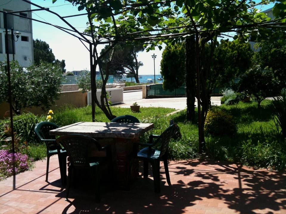 View (from property/room), Balcony/Terrace