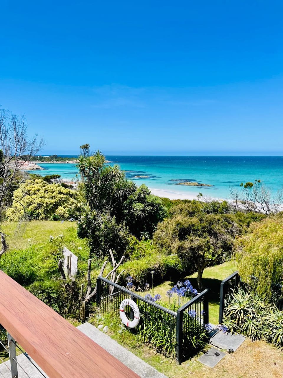 Driftwood Bay of Fires House in Tasmania