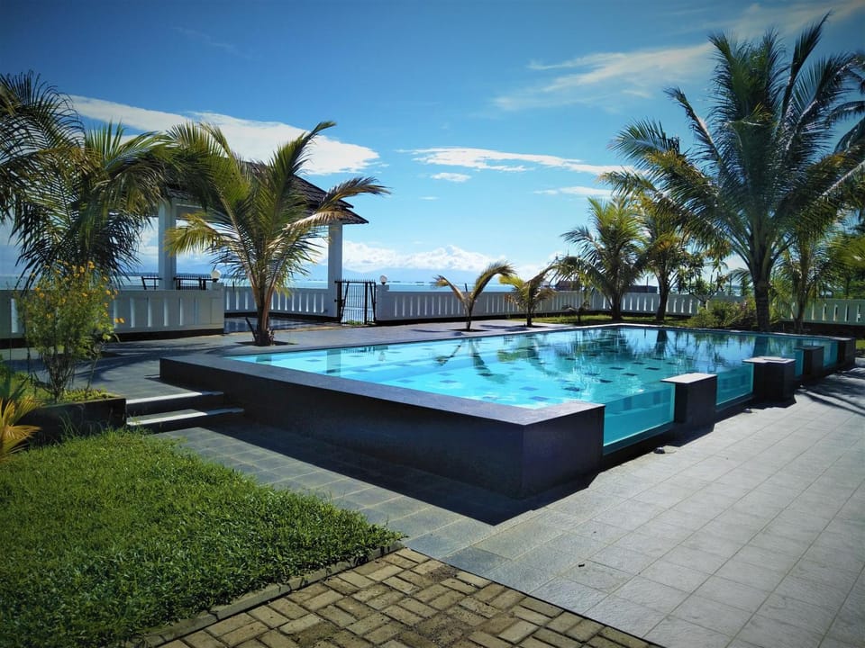 Mandabelle villa tanjung lesung banten Villa in Indonesia