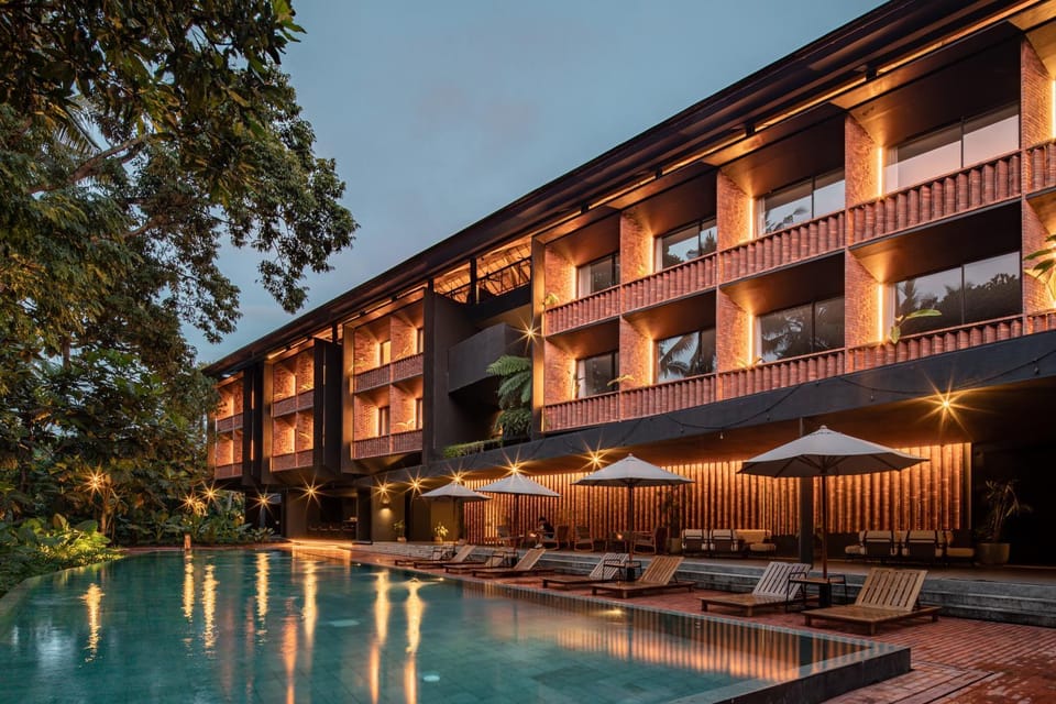 Property building, Swimming pool
