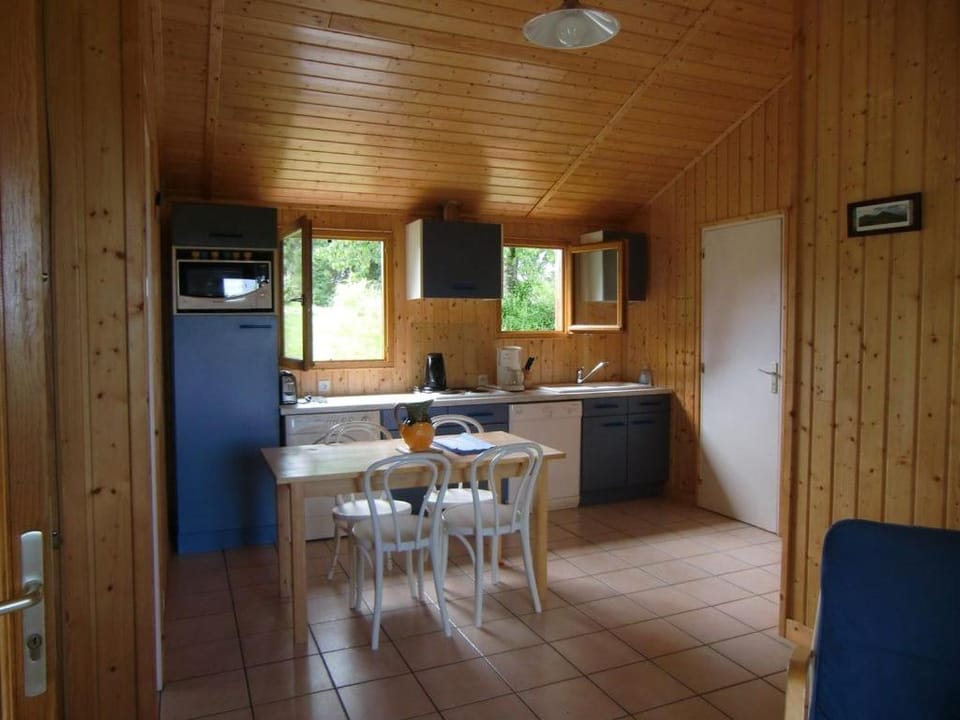 Chalet en Auvergne -Pêche Chalet in Auvergne-Rhône-Alpes