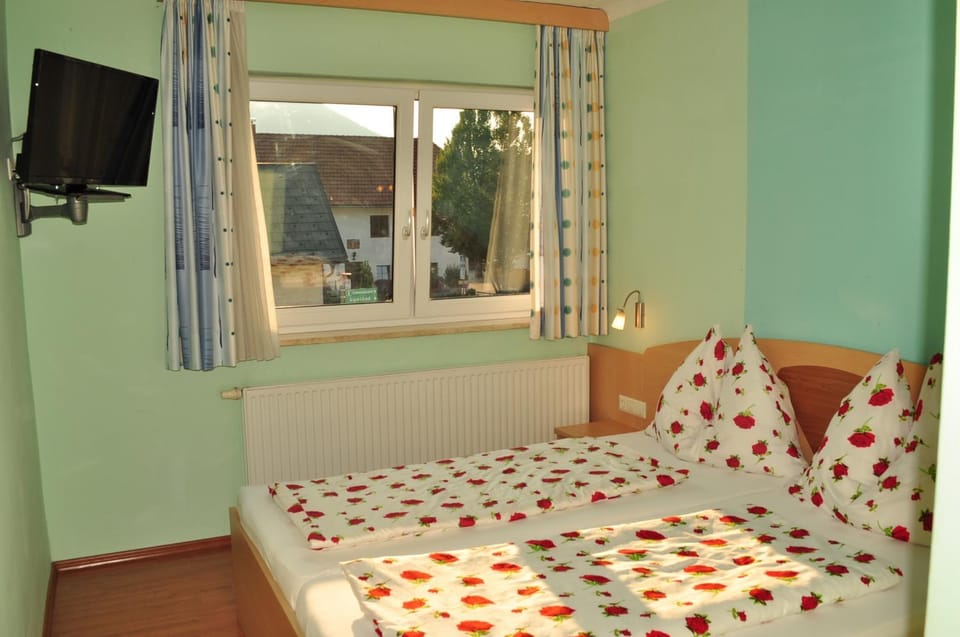 Gästehaus Geigenbauer Inn in Upper Austria